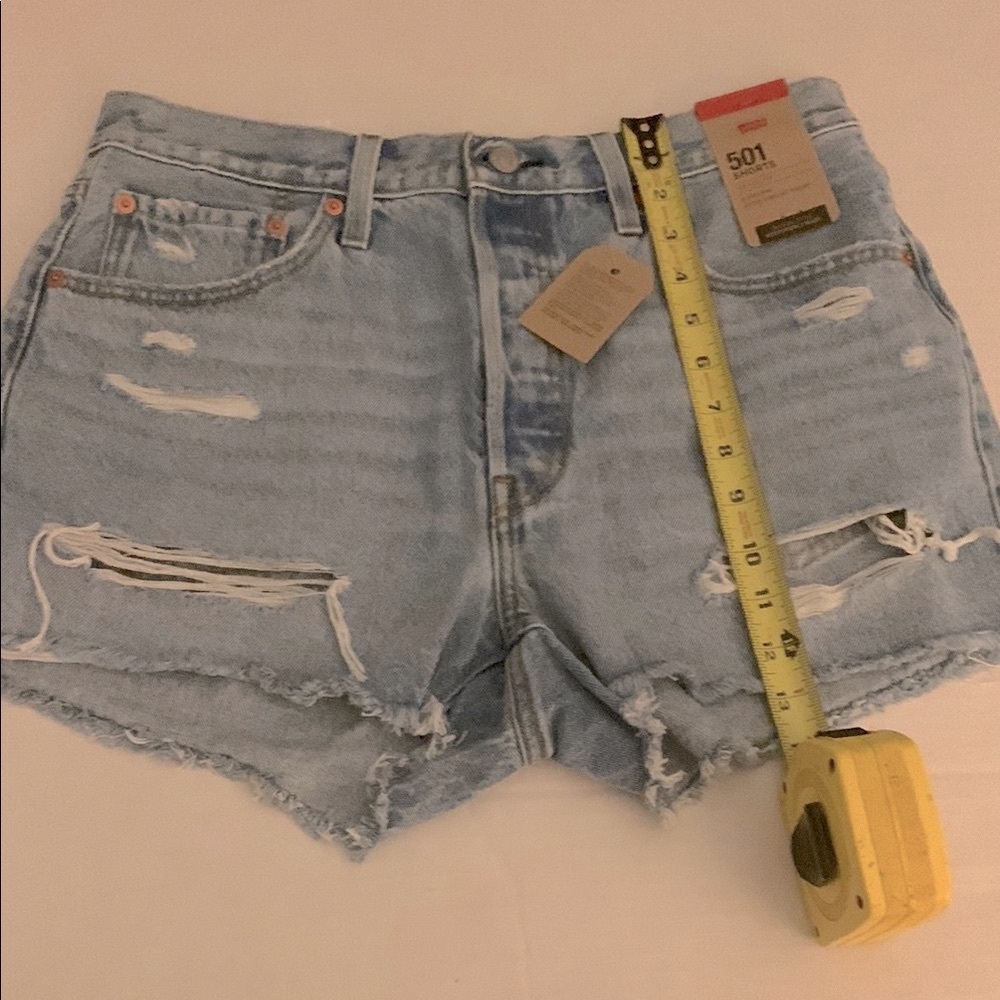 NWT Levi’s 501 High Rise shorts women’s